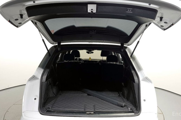 2023 Audi Q7 с пробегом 31 630 км