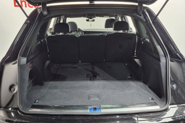 2023 Audi Q7 с пробегом 30 543 км