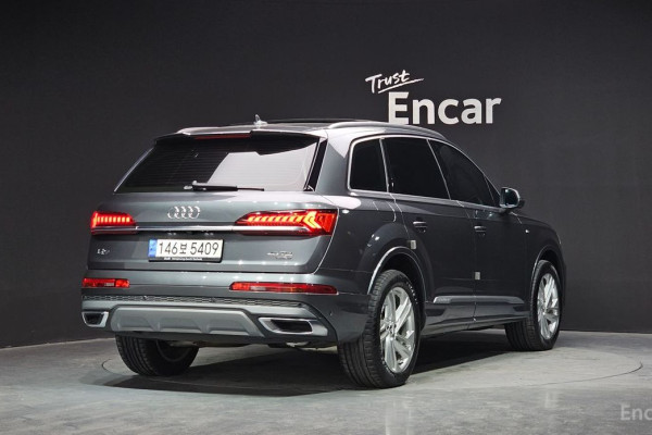 2021 Audi Q7 с пробегом 34 099 км