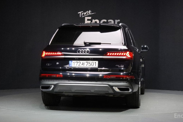 2020 Audi Q7 с пробегом 75 228 км