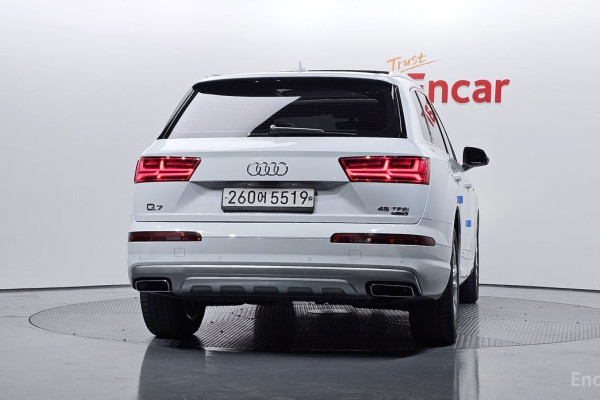 2019 Audi Q7 с пробегом 66 407 км