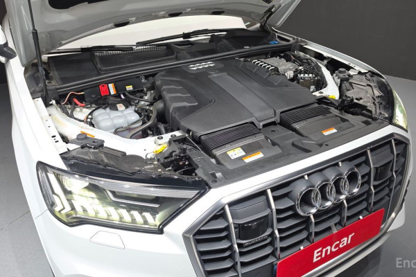 2022 Audi Q7 с пробегом 117 487 км