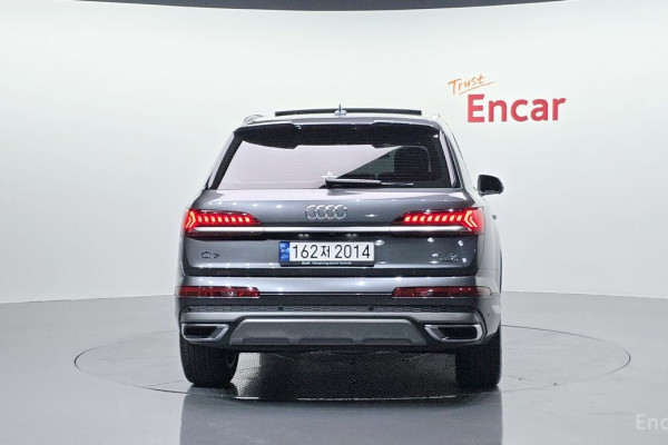 2021 Audi Q7 с пробегом 82 761 км
