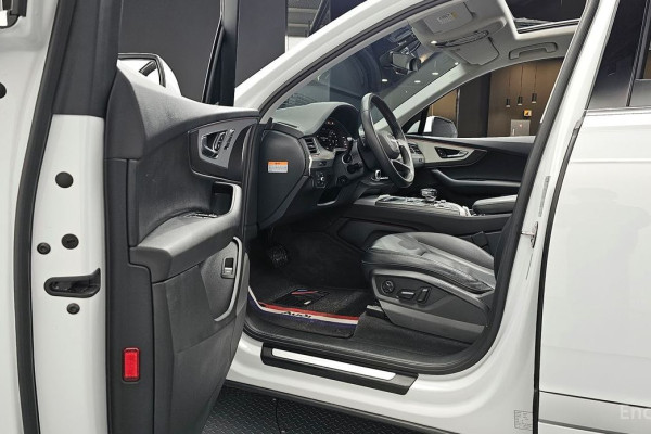 2019 Audi Q7 с пробегом 66 407 км