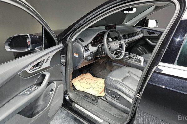 2019 Audi Q7 с пробегом 138 692 км