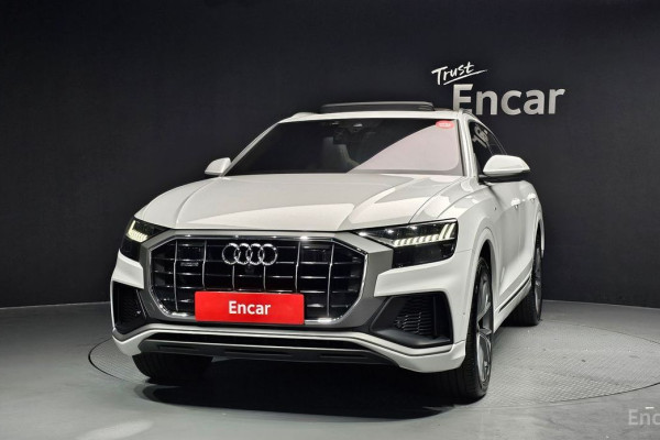 2020 Audi Q8 с пробегом 58 320 км