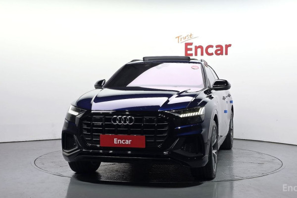 2022 Audi Q8 с пробегом 50 906 км