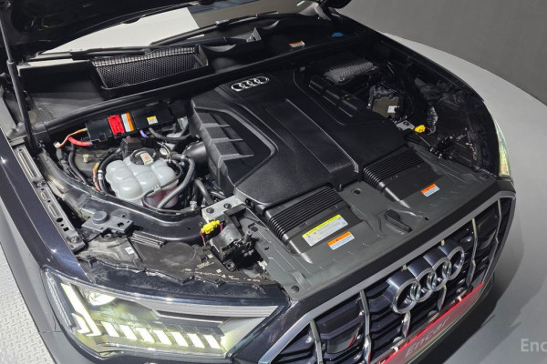 2021 Audi Q7 с пробегом 103 635 км