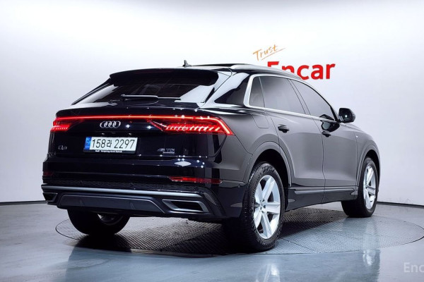 2021 Audi Q8 с пробегом 69 261 км