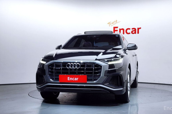 2021 Audi Q8 с пробегом 69 261 км