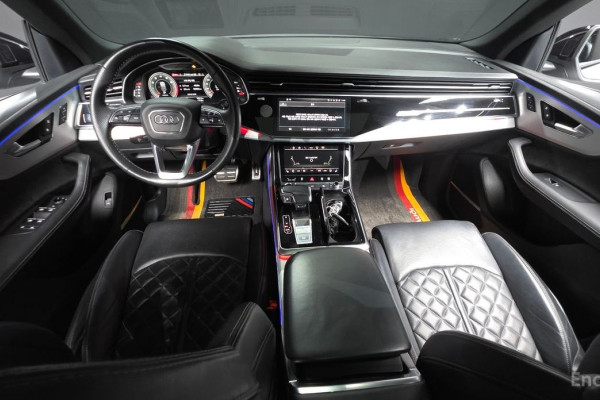 2022 Audi Q8 с пробегом 96 026 км
