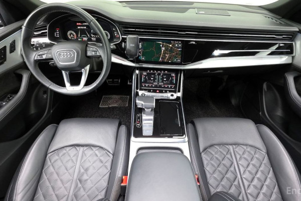2022 Audi Q8 с пробегом 50 906 км