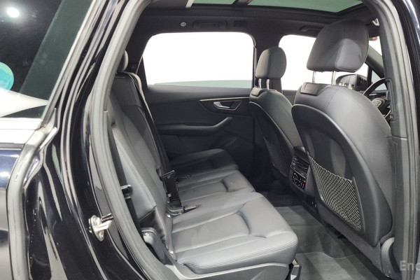 2021 Audi Q7 с пробегом 52 926 км