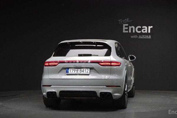 2022 Porsche Cayenne с пробегом 54 931 км