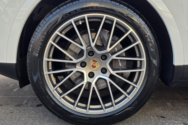 2022 Porsche Cayenne с пробегом 44 900 км