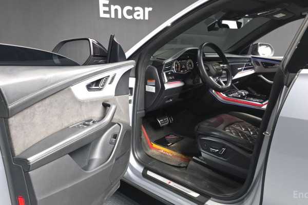 2022 Audi Q8 с пробегом 96 026 км