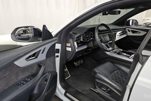 2022 Audi Q8 с пробегом 62 571 км