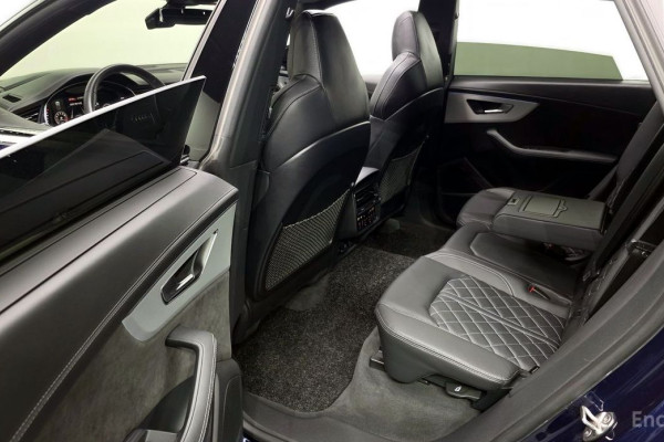 2022 Audi Q8 с пробегом 50 906 км