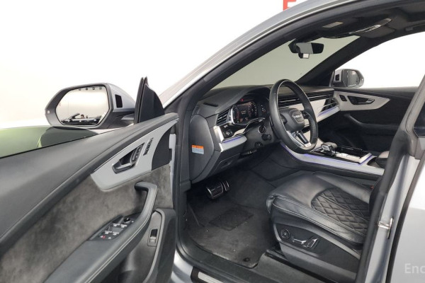 2020 Audi Q8 с пробегом 115 706 км