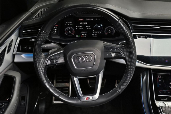 2020 Audi Q8 с пробегом 58 320 км
