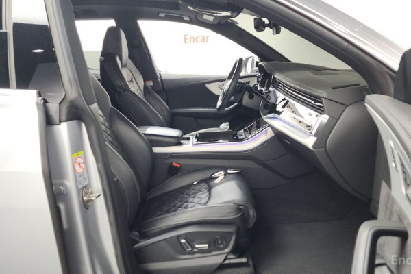 2020 Audi Q8 с пробегом 115 706 км