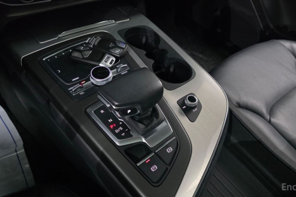 2019 Audi Q7 с пробегом 54 000 км