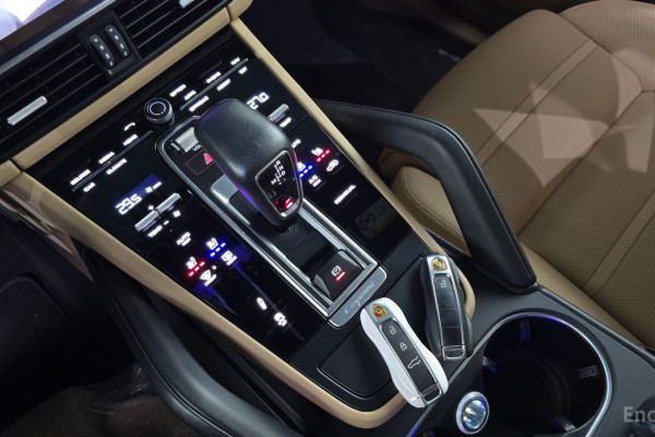 2022 Porsche Cayenne с пробегом 31 704 км