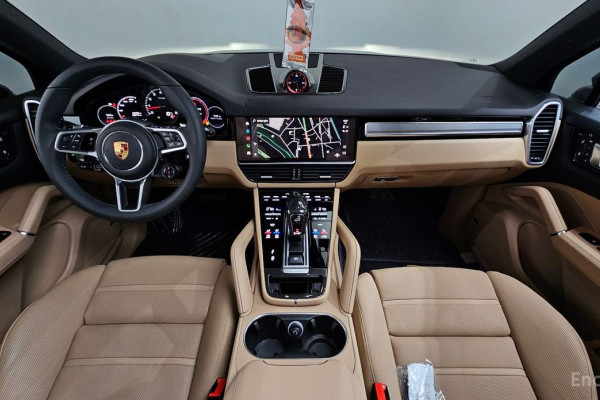 2023 Porsche Cayenne с пробегом 25 388 км