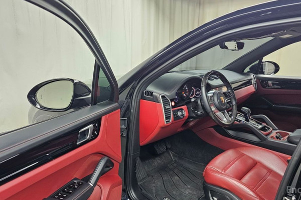 2021 Porsche Cayenne с пробегом 29 692 км