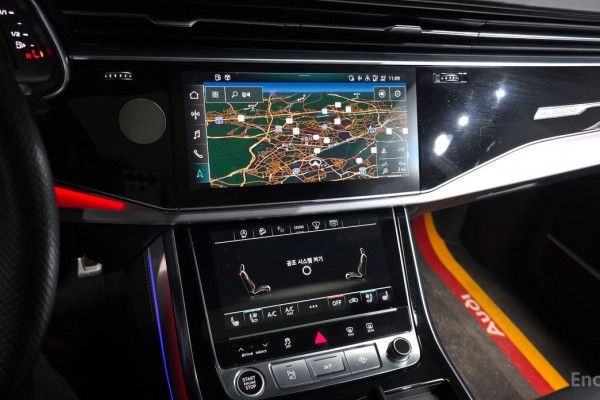 2022 Audi Q8 с пробегом 96 026 км