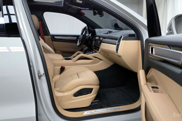 2022 Porsche Cayenne с пробегом 54 931 км