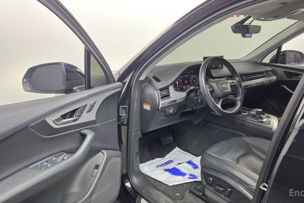 2019 Audi Q7 с пробегом 54 000 км