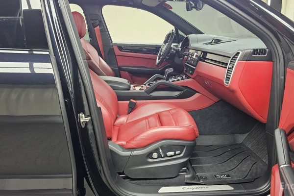 2021 Porsche Cayenne с пробегом 29 692 км