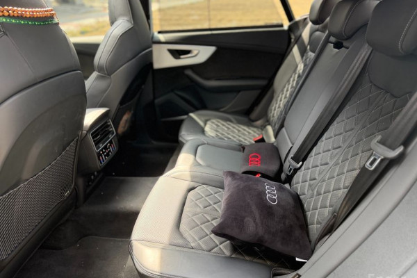 2021 Audi Q8 с пробегом 64 500 км