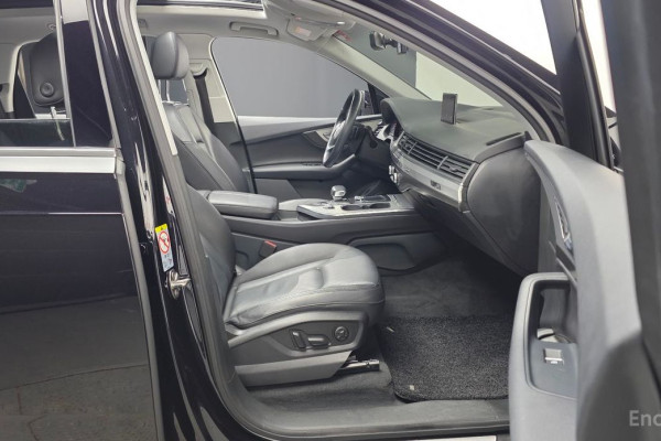 2019 Audi Q7 с пробегом 54 000 км