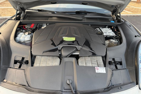 2023 Porsche Cayenne с пробегом 27 200 км