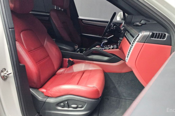 2022 Porsche Cayenne с пробегом 43 889 км