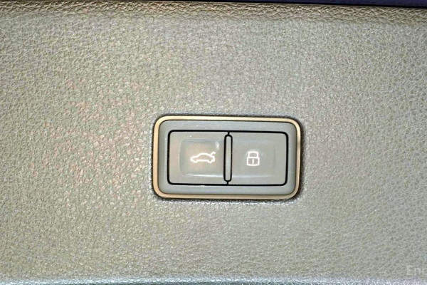 2022 Audi Q8 с пробегом 50 906 км