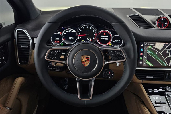2023 Porsche Cayenne с пробегом 25 388 км