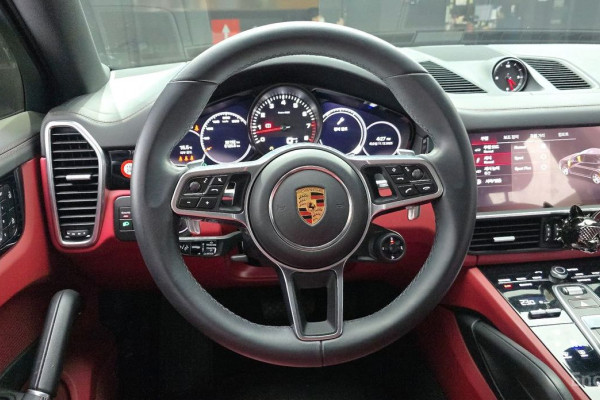 2022 Porsche Cayenne с пробегом 25 132 км