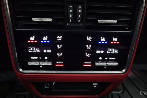 2021 Porsche Cayenne с пробегом 29 692 км