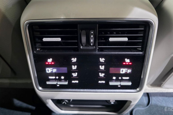 2022 Porsche Cayenne с пробегом 116 296 км