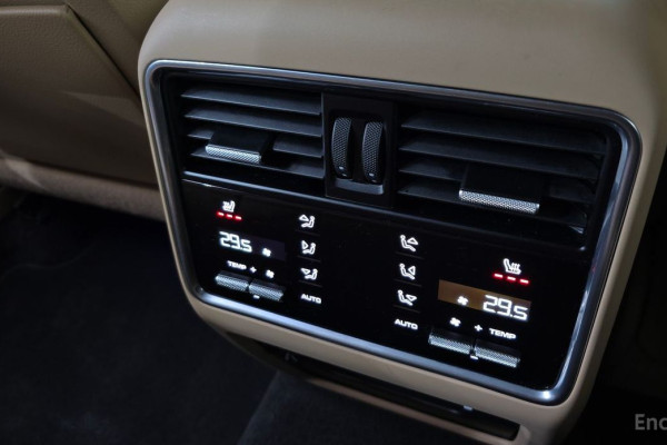 2022 Porsche Cayenne с пробегом 31 704 км