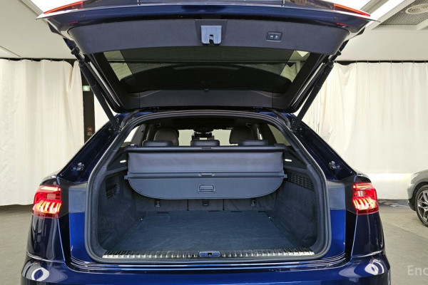 2021 Audi Q8 с пробегом 65 957 км