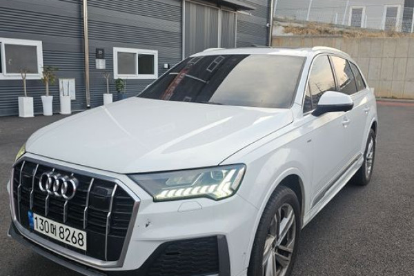 2021 Audi Q7 с пробегом 41 000 км