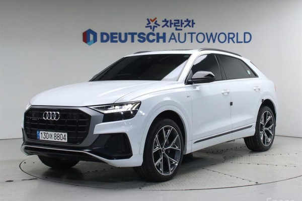 2023 Audi Q8 с пробегом 48 123 км