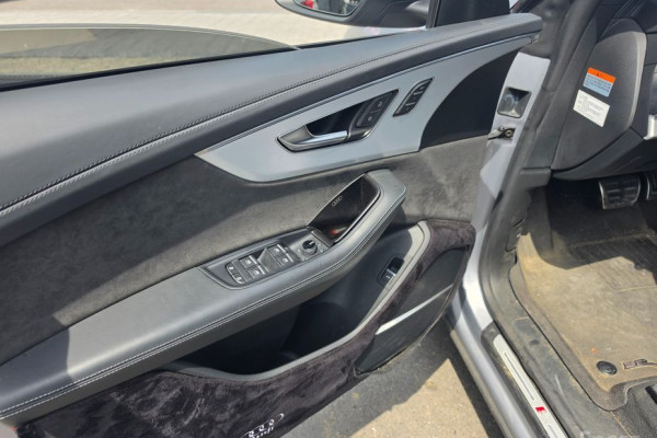 2021 Audi Q8 с пробегом 71 472 км