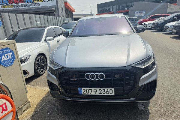 2021 Audi Q8 с пробегом 71 472 км