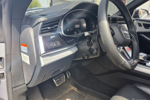 2021 Audi Q8 с пробегом 71 472 км