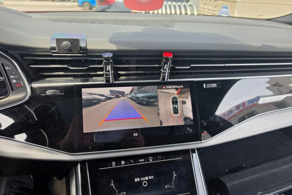 2021 Audi Q8 с пробегом 71 472 км